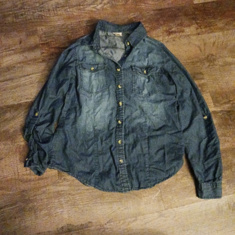 💥3 For $15💥 Chambray Shirt